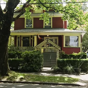 *** Bed and breakfast Douglas Canadá